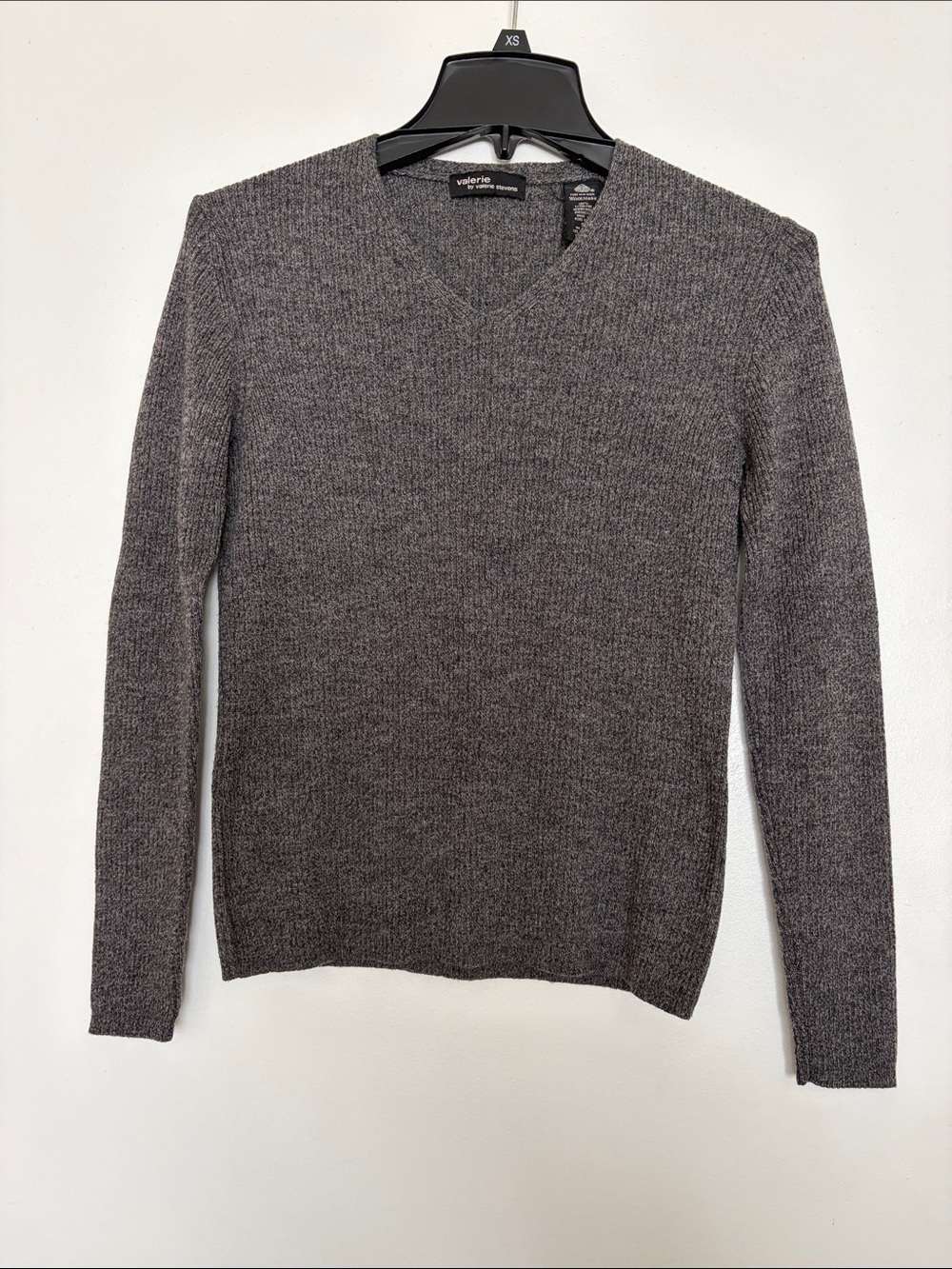 Valerie Stevens Women's V-Neck 100% Fine Merino Wool Sweater in Charcoal Gray